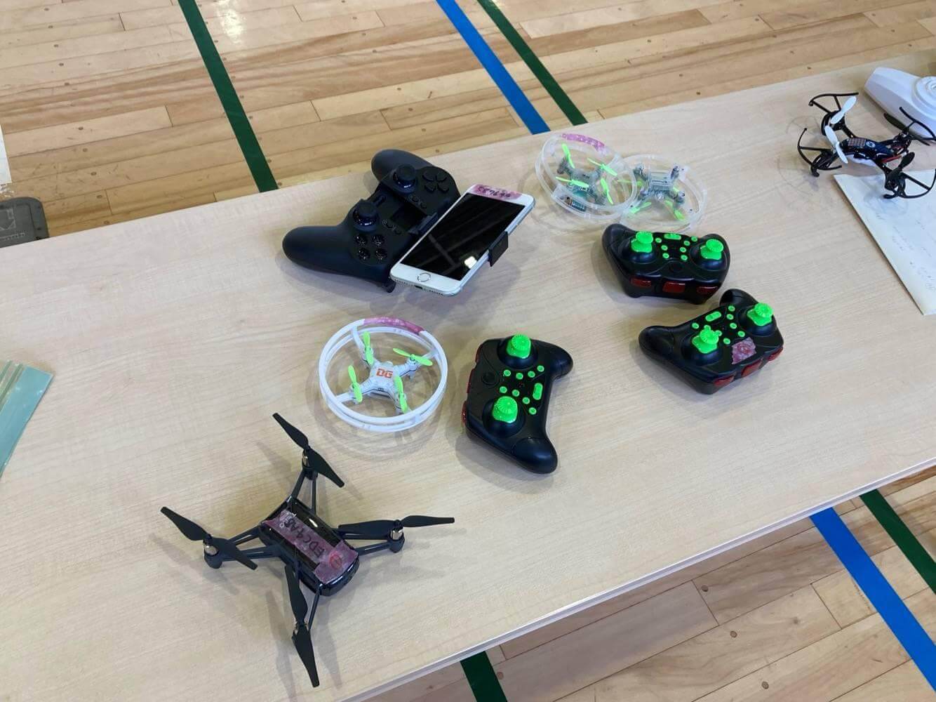 中学生を対象としたドローン操縦体験会を開催！