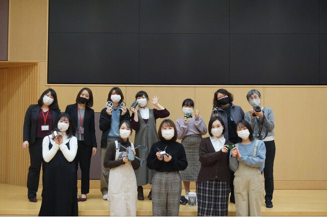 “ドローンによる空撮を用いた広報のカタチ”。武庫川女子大学の新たなチャレンジに、女性ドローンチーム「ドローンジョプラス」がドローン講習を実施。